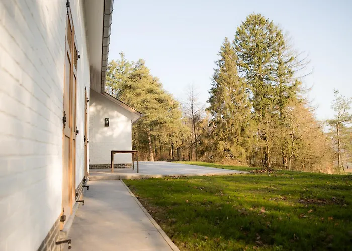 De Brohimont - Exceptional Location - Uitzonderlijke Locatie